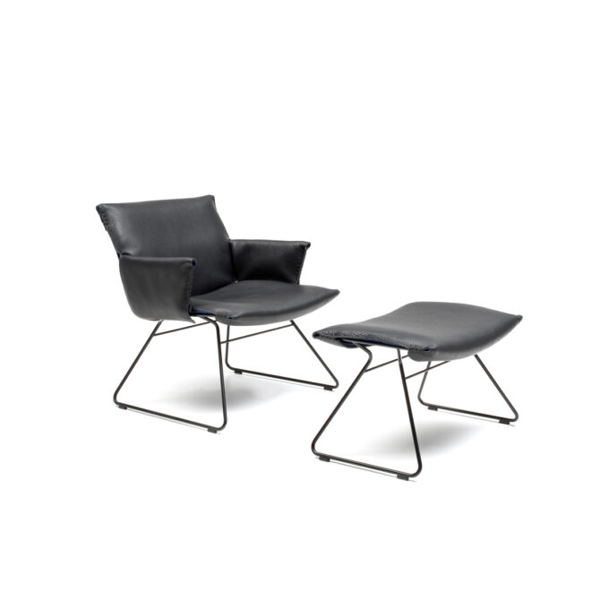 DS-515 Snug Lounge Chair