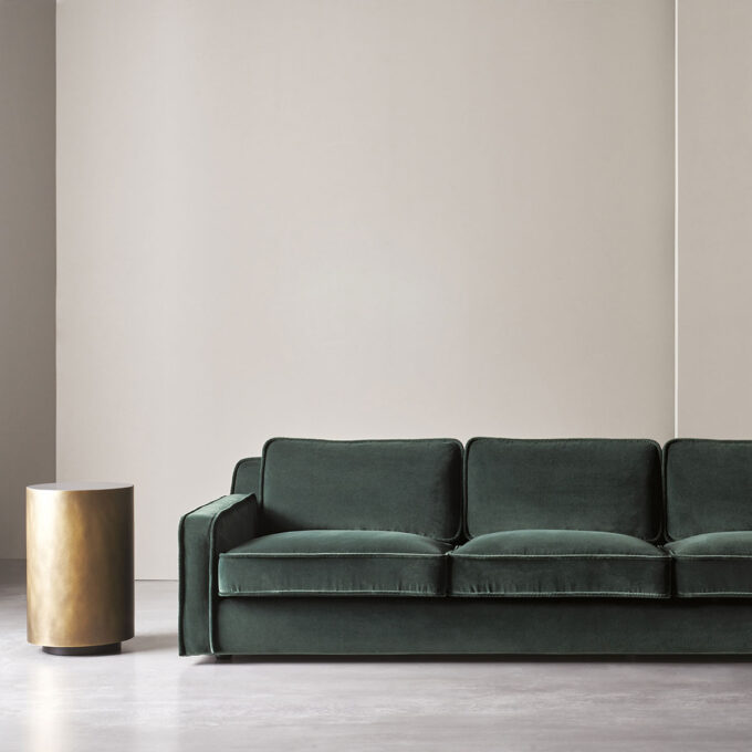 mobili-mobel-meridiai-greenn-velvet-Hector-sofa-03-1830x1245