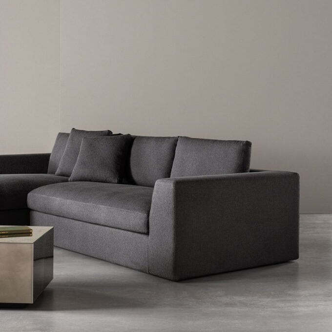 mobili-mobel-meridiani-Louis-dark grey sofa sectional