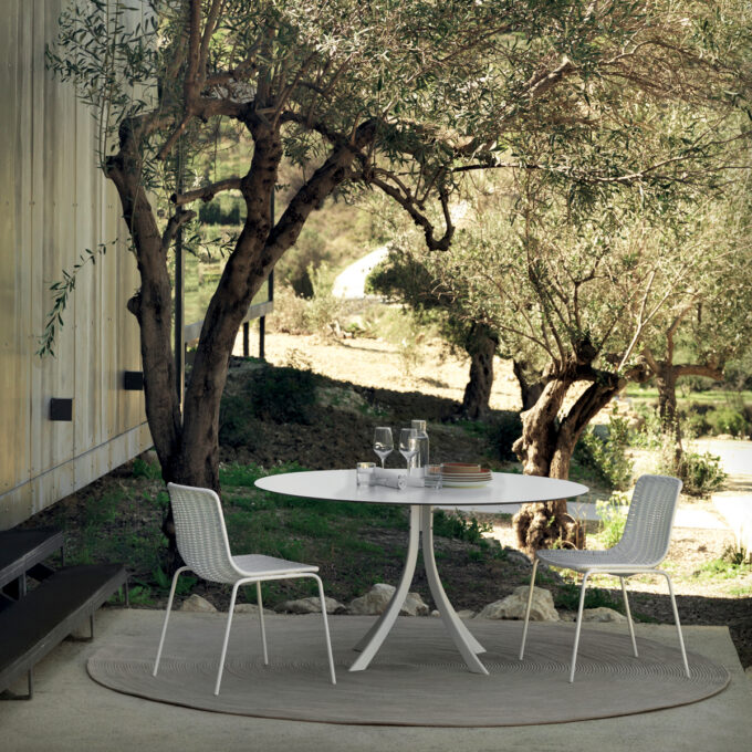 mobili-mobel-expormim-patio-falcata-outdoor-dining-table-lievore-altherr-molina-expormim-furniture-outdoor-05