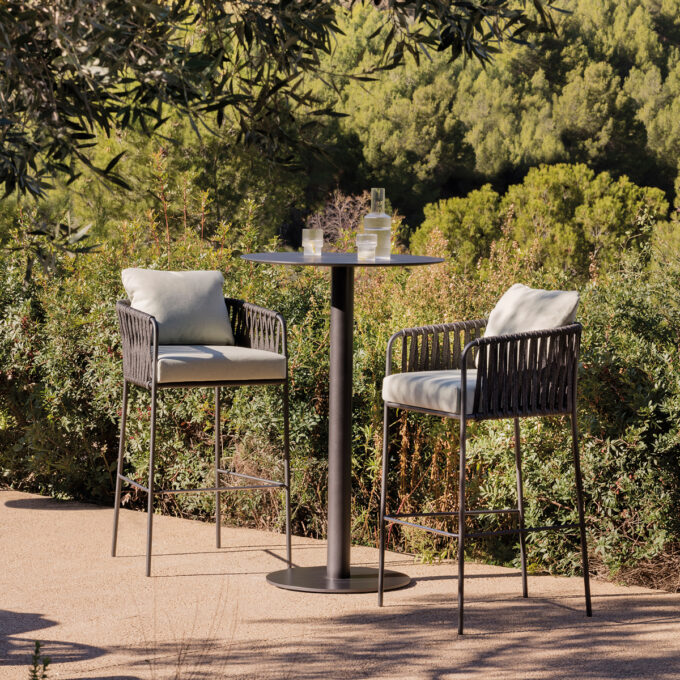 mobili-mobel-expormim-outdoor-nido-handwoven-barstool-javier-pastor-expormim-furniture-outdoor-01