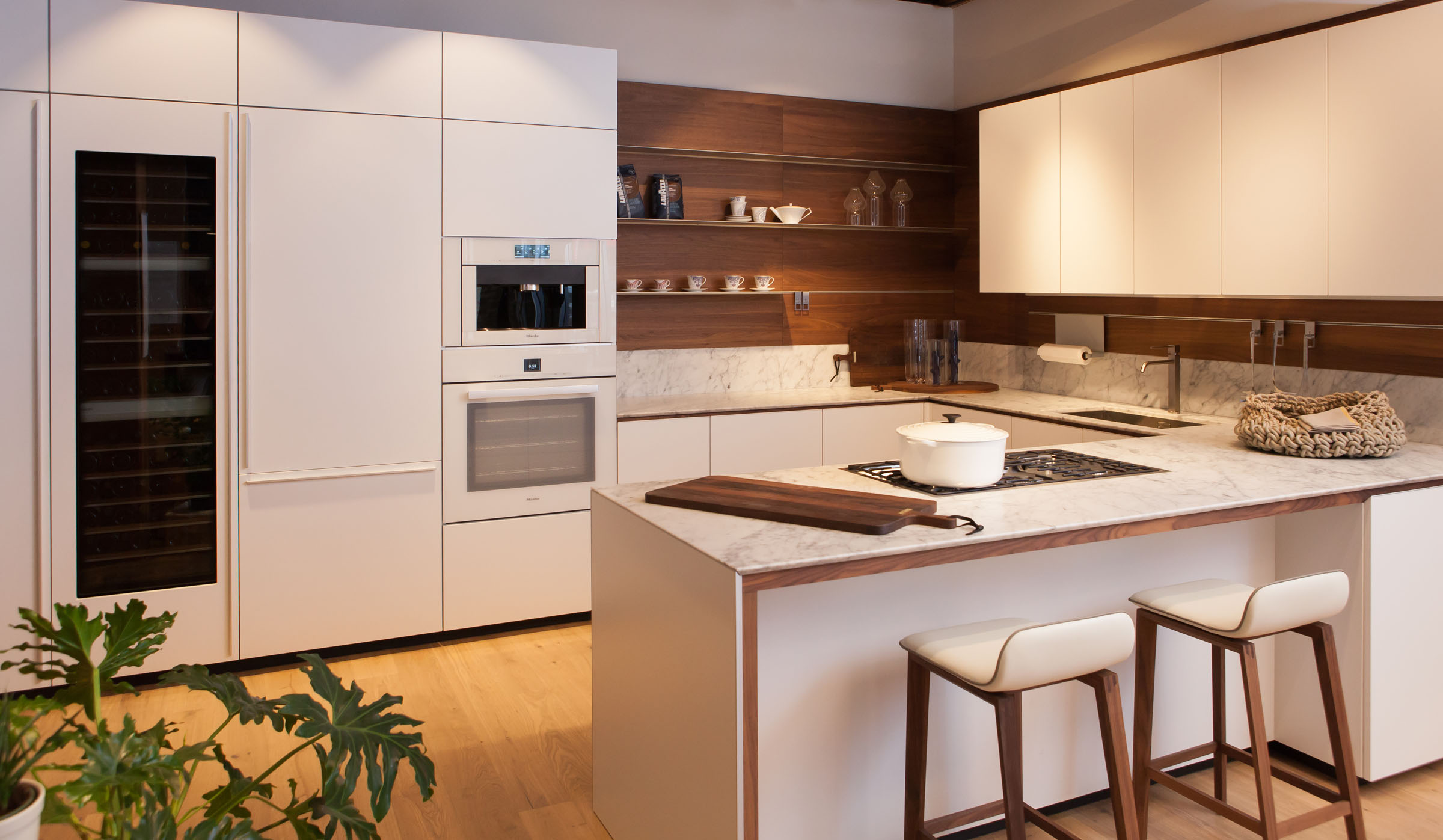 Valcucine_Showroom-Chicago-10 Mobili MObel-sustainable materials + engineering + quality + available to experience in our Chicago showroom