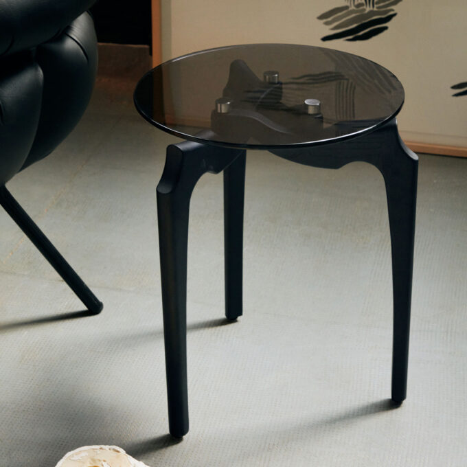 Carlina Side Table