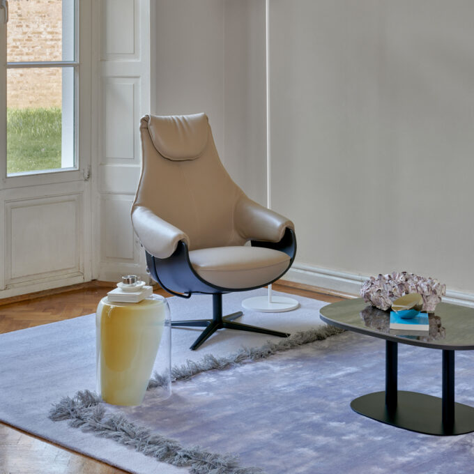 Cream Lounge Chair - Image 9