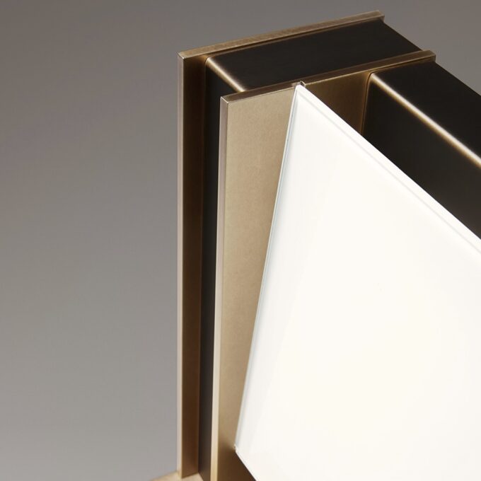 Glam Table - Image 4