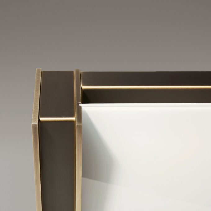 Glam Table - Image 3